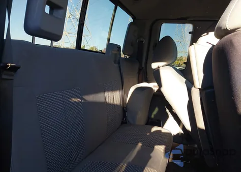 2011 Ford F-250 Xlt from USA, damaged, VIN 1FT7X2B68BEA54062